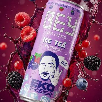 CHS BEY DRINKS ICE TEA